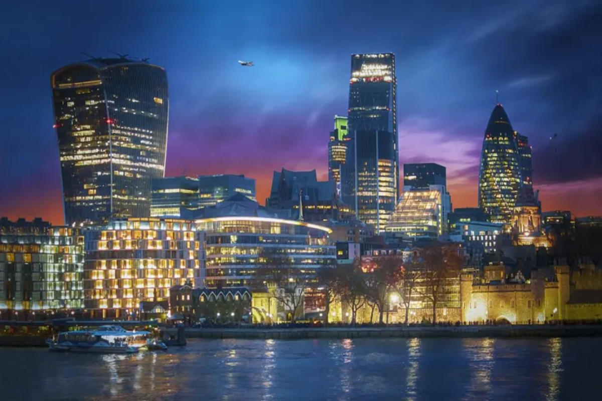 City-skyline-at-night-1